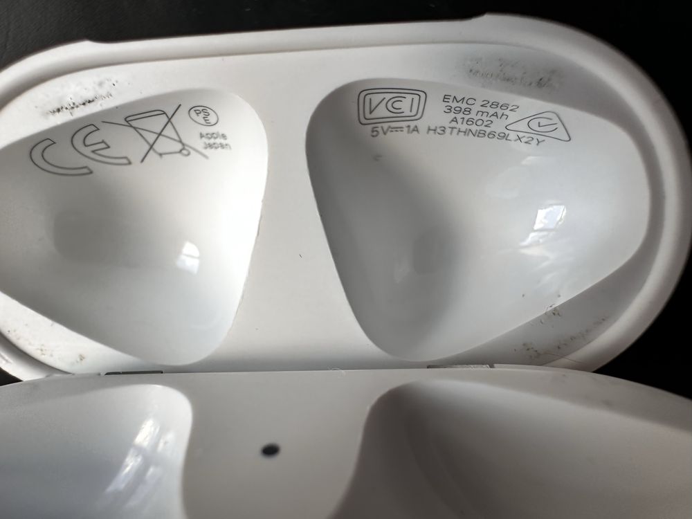 Apple AirPods 2 (A2031) Оригинален