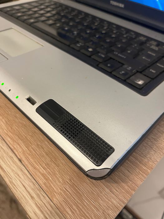 Toschiba notebook lapttop