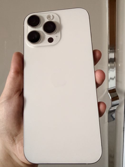 Iphone 16 pro max белый 256