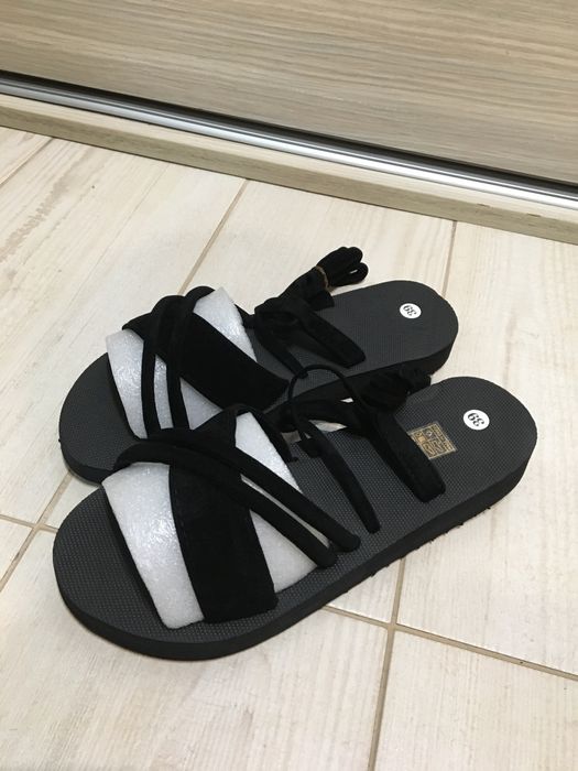 Sandale romane negre