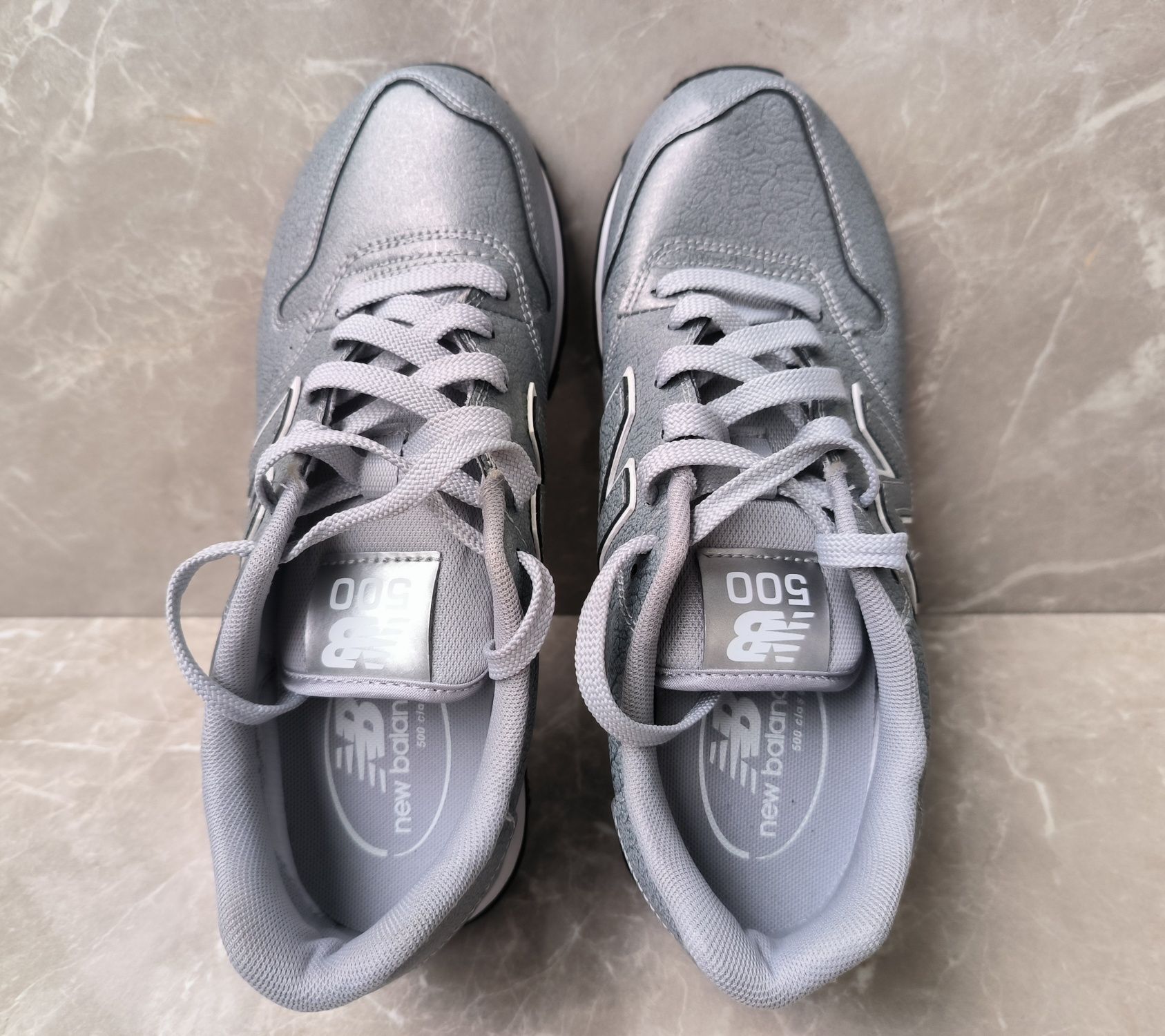 Сникърси New Balance номер 39