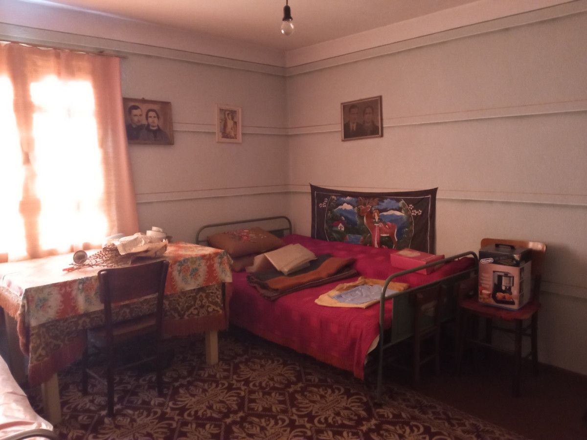 Къща в село Лопян