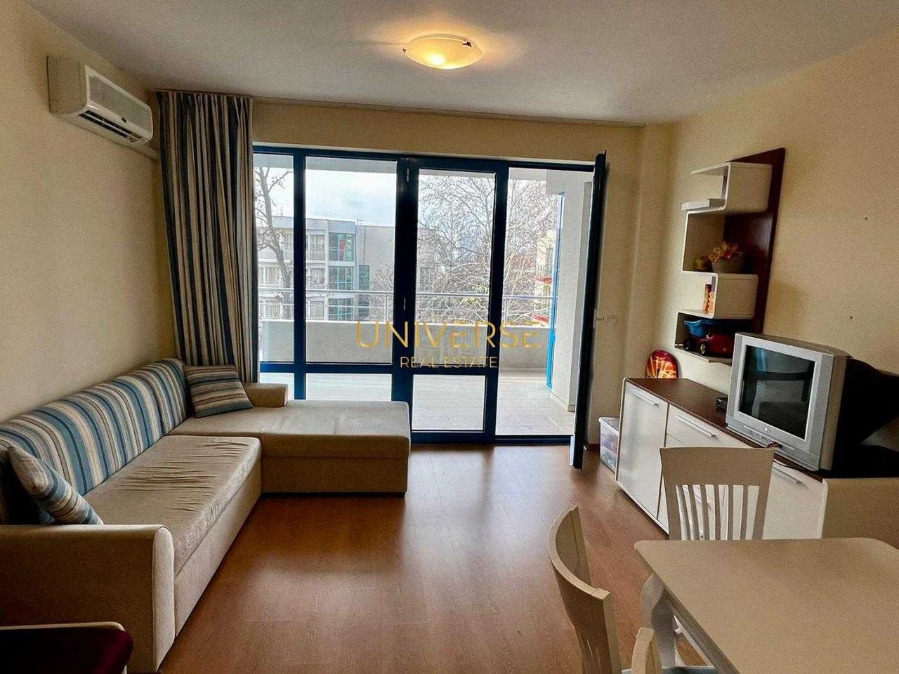 Продава се Двустаен апартамент в к.к. Слънчев бряг - 72 кв.м за 1209 €/кв.м - Снимка #1