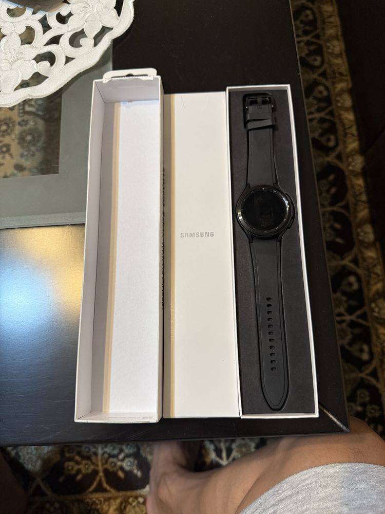 Смарт часовник Samsung Galaxy Watch4