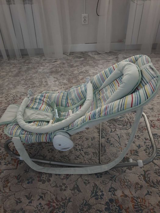 Детская качалка шезлонг
