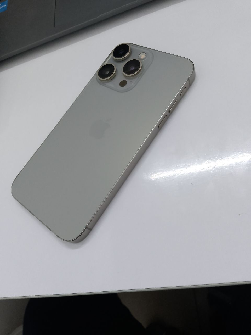 IPhone XR sotiladi