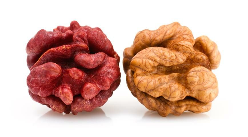 Pomi Fructiferi Deosebiti  nuc rubin cu miez rosu