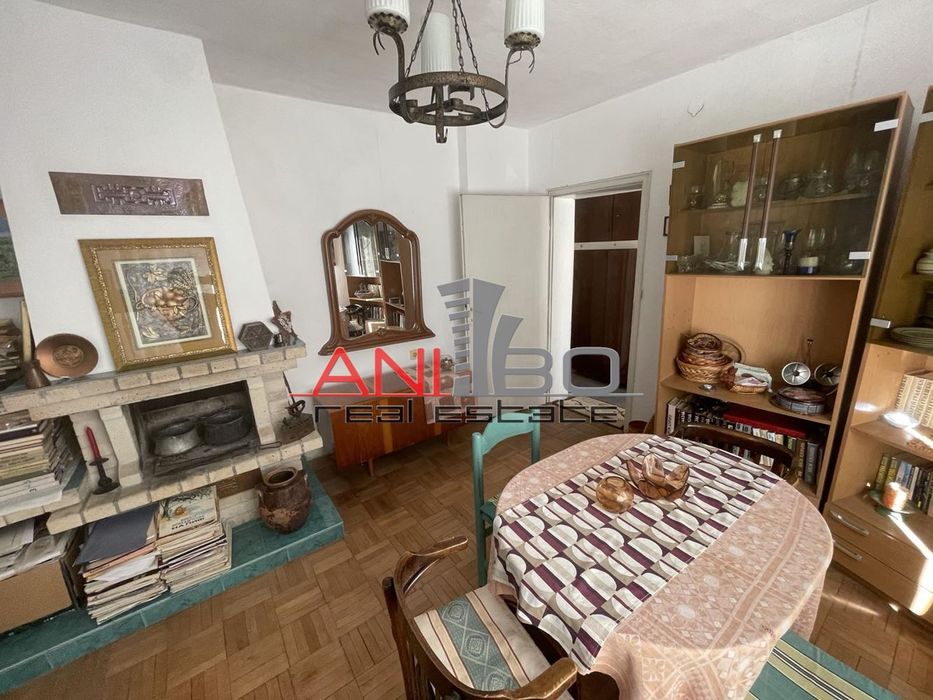 Къща в София, област-с.Гара Елин Пелин площ 120 цена 250000€