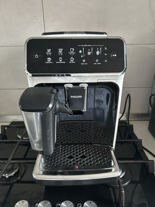 Expresor Philips, LatteGo