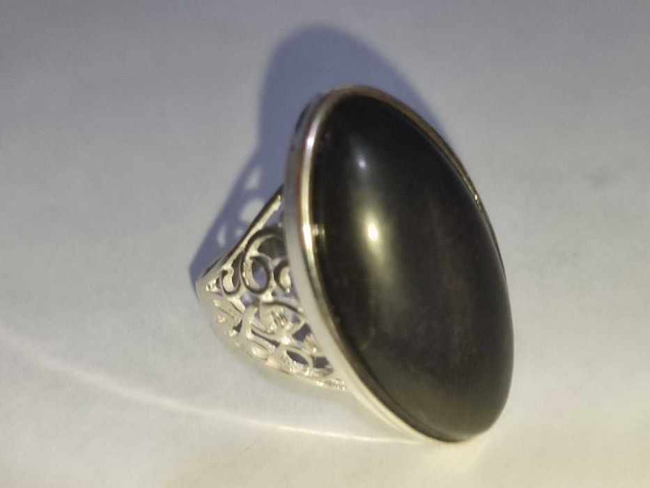Серебряное кольцо с редким камнем ГАГАТ