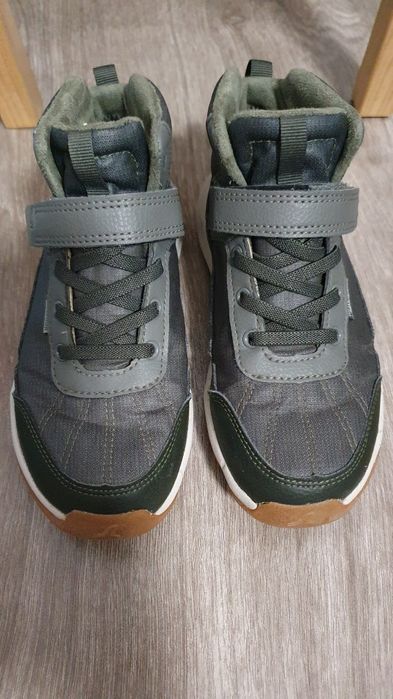 Adidasi 30 marime. (18.5 interior)