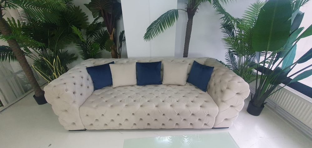 Vând canapea vivre Divani &sofa Noua