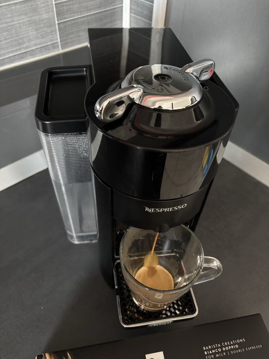 Aparat de cafea cu capsule Nespresso Venturo - Delonghi