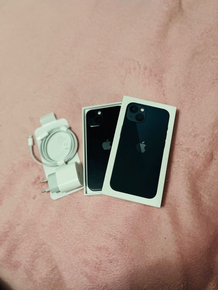Продаю новый iPhone 13 цвет midnight, в идеальном состоянии