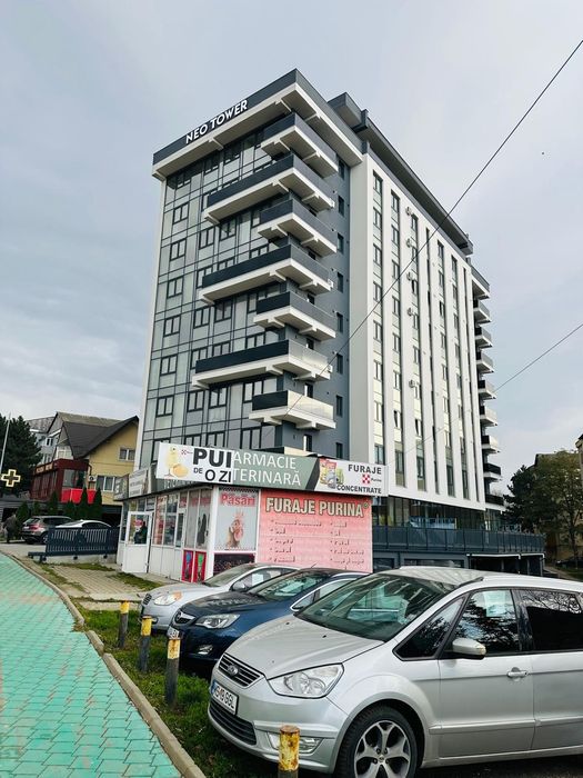 Vand apartament 3 camere NeoTower  Burdujeni, langa pizzeria For You