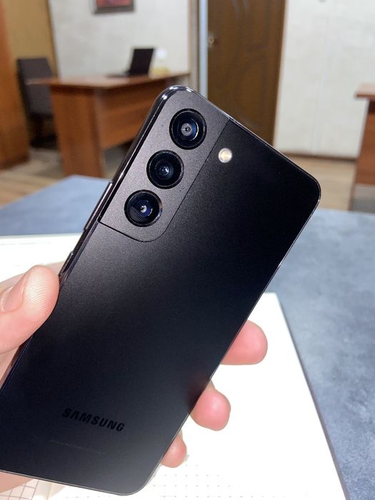 Samsung–S22 5G. 256/8, OBMEN.