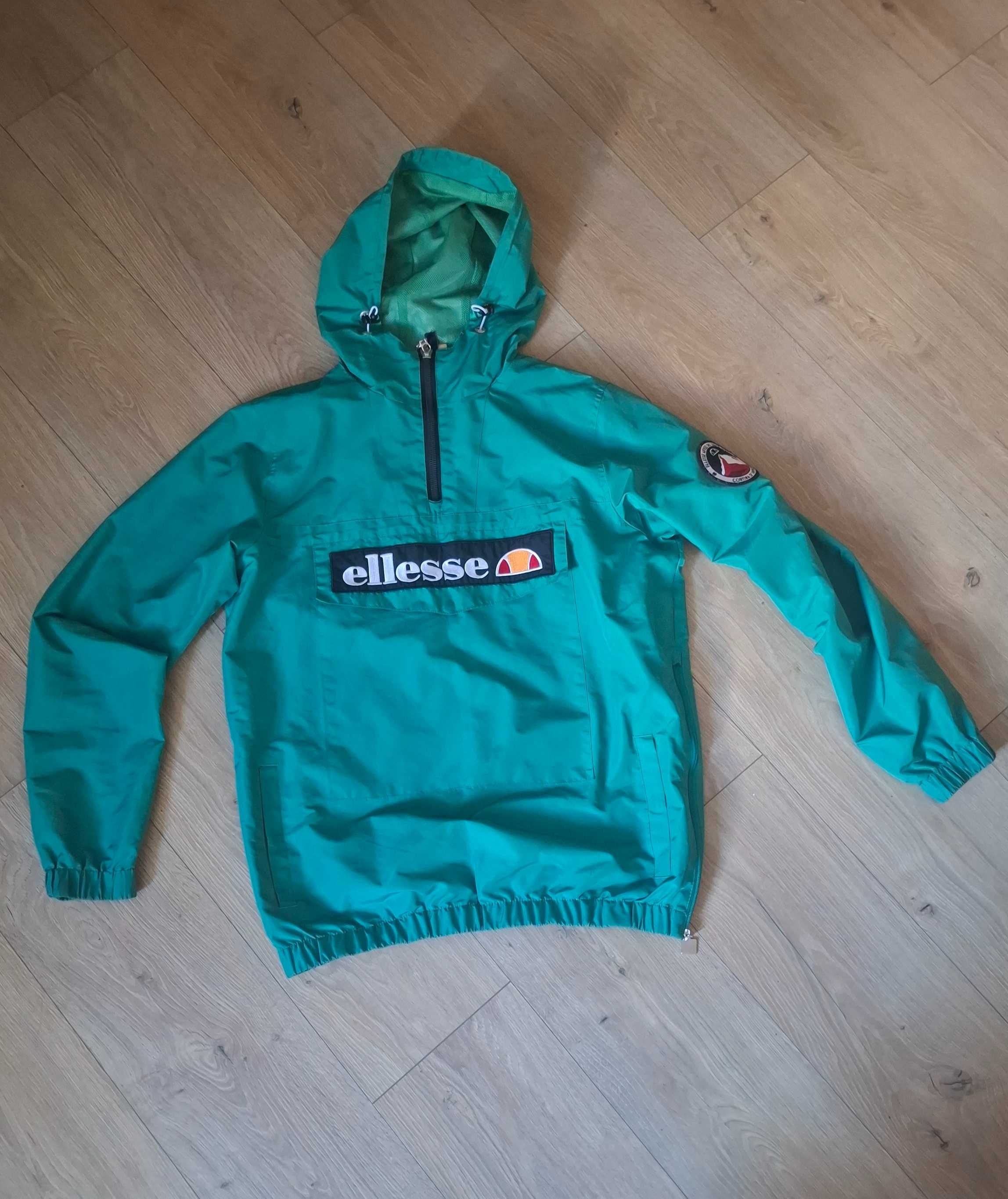 Оригинална ветровка на Ellesse