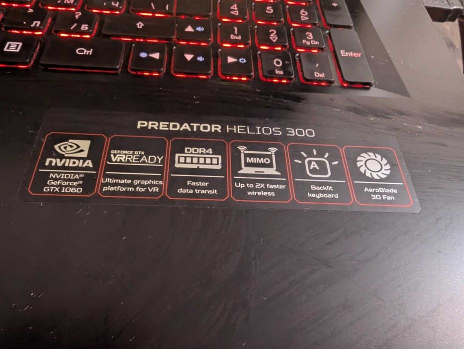 Геймърски лаптоп Acer Predator Helios 300 (PH317-51)