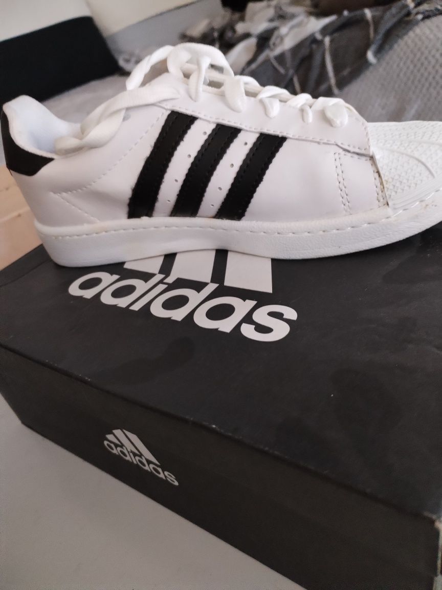 Adidas 38-ми номер