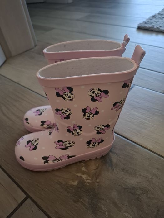 Cisme cauciucate fetita