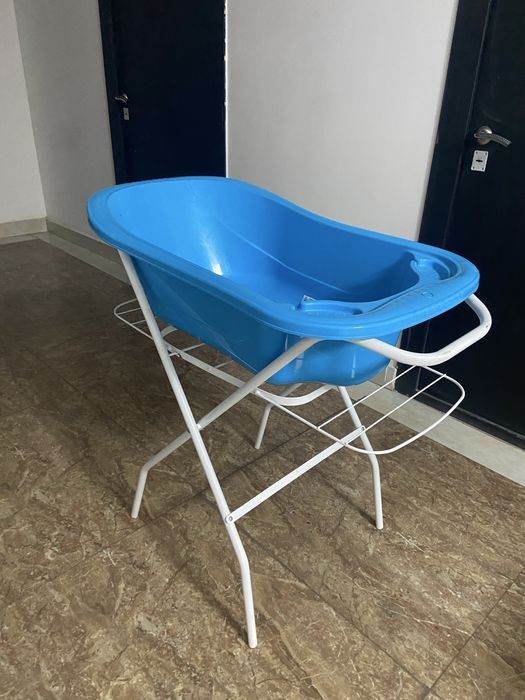 Детская ванночка с подставкой 5000 тг