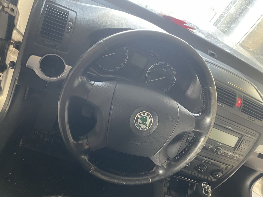 Volan Skoda Octavia 2 stare perfecta cu / fara airbag