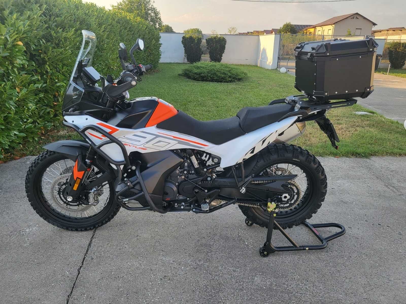 Motocicleta KTM 790 Adventure 2024