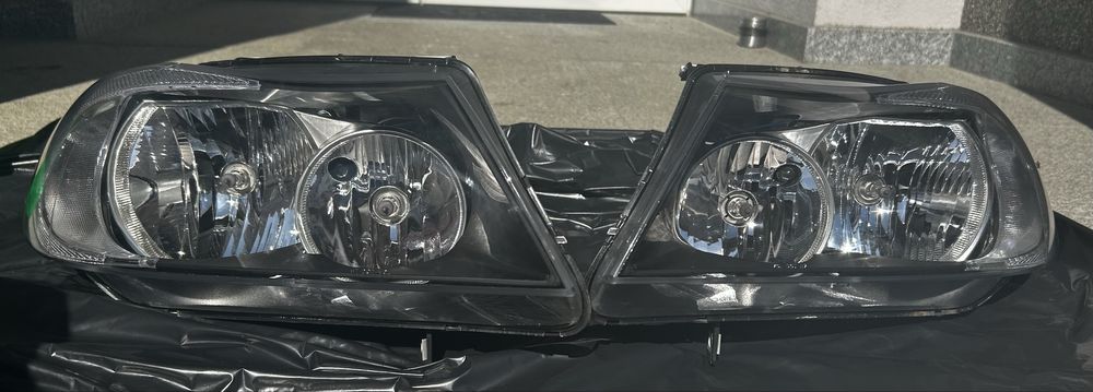 Set Faruri BMW Seria 3 E90/E91 Touring (2004-2012)
