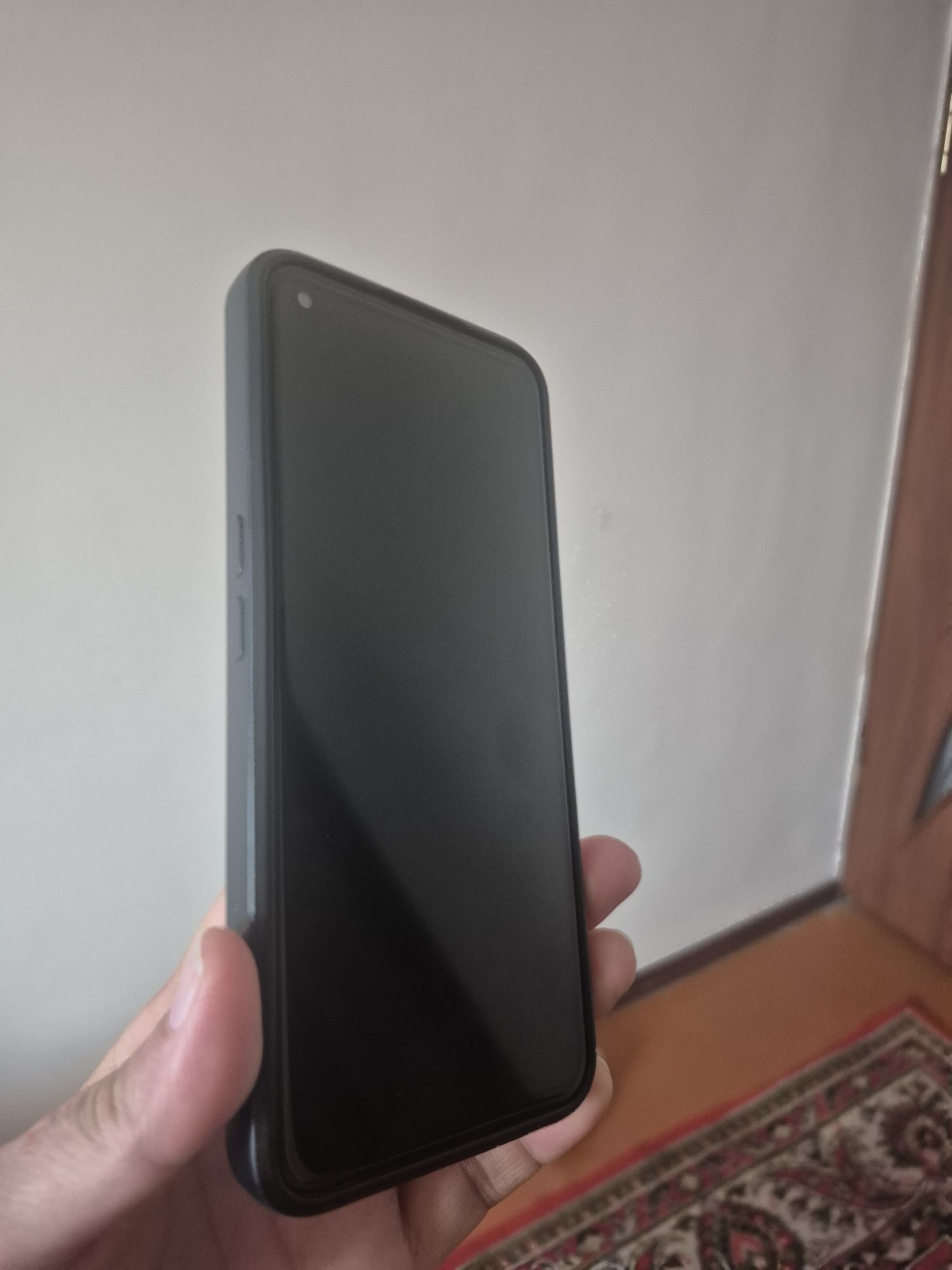 Продам смартфон Орро