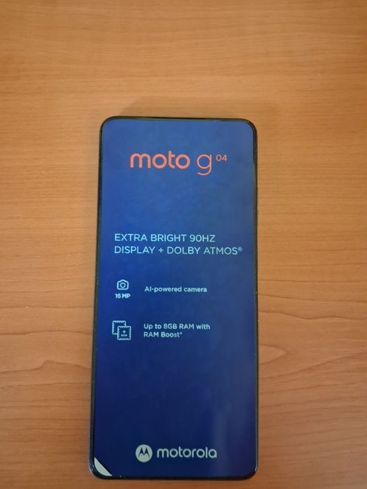 Vând Motorola G04