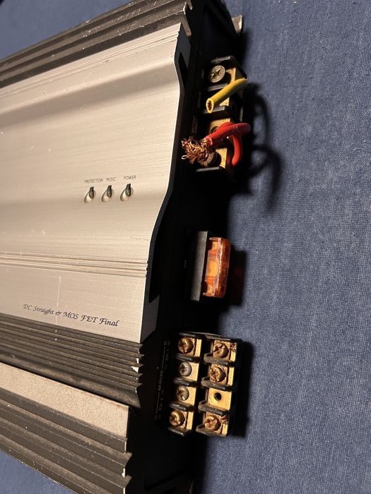 Amplificator Alpine MRV‑F407