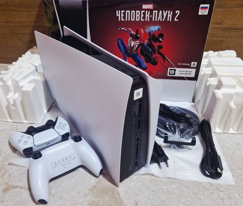 Ps 5 EAC 2 джостик +Диск Человек Паук 2!