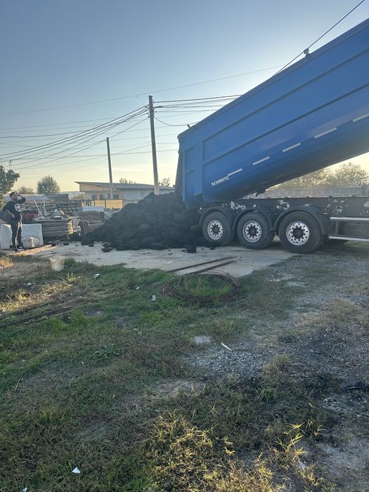 Carbuni 330 lei tona