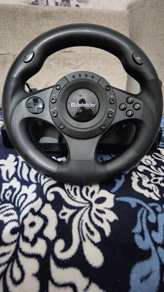 Обменяю игрвой руль Forsage Drift GT срочно! 
Поддержка ПК и PlaySta