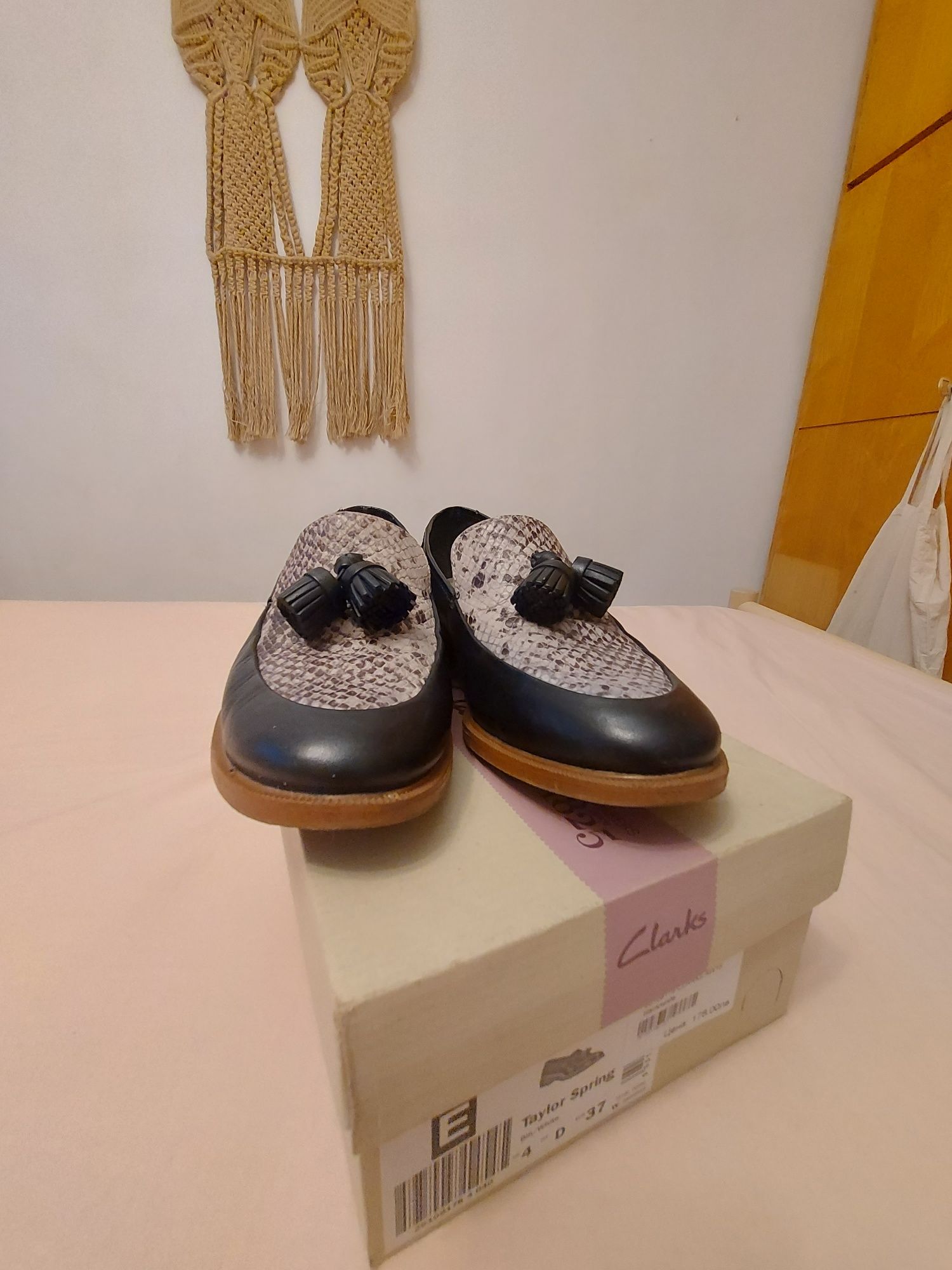 Дамски обувки Clarks