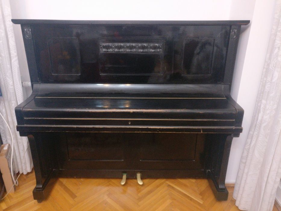 Pianina Hilbert Winkelmann placa bronz Germania