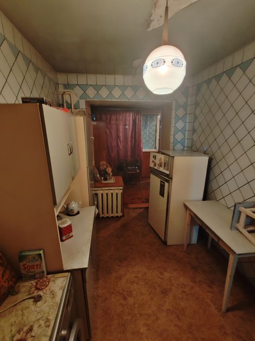 Ц-1 4х комнатная 4 этаж. Кирпич. 100кв. Посво Англии