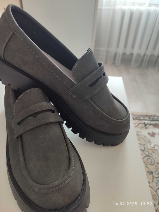 Продам обувь женская