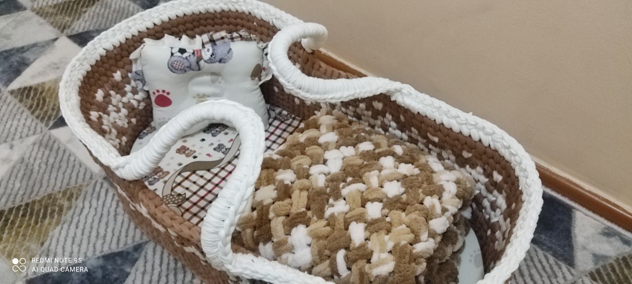 Люлька вязанная для новорожденных