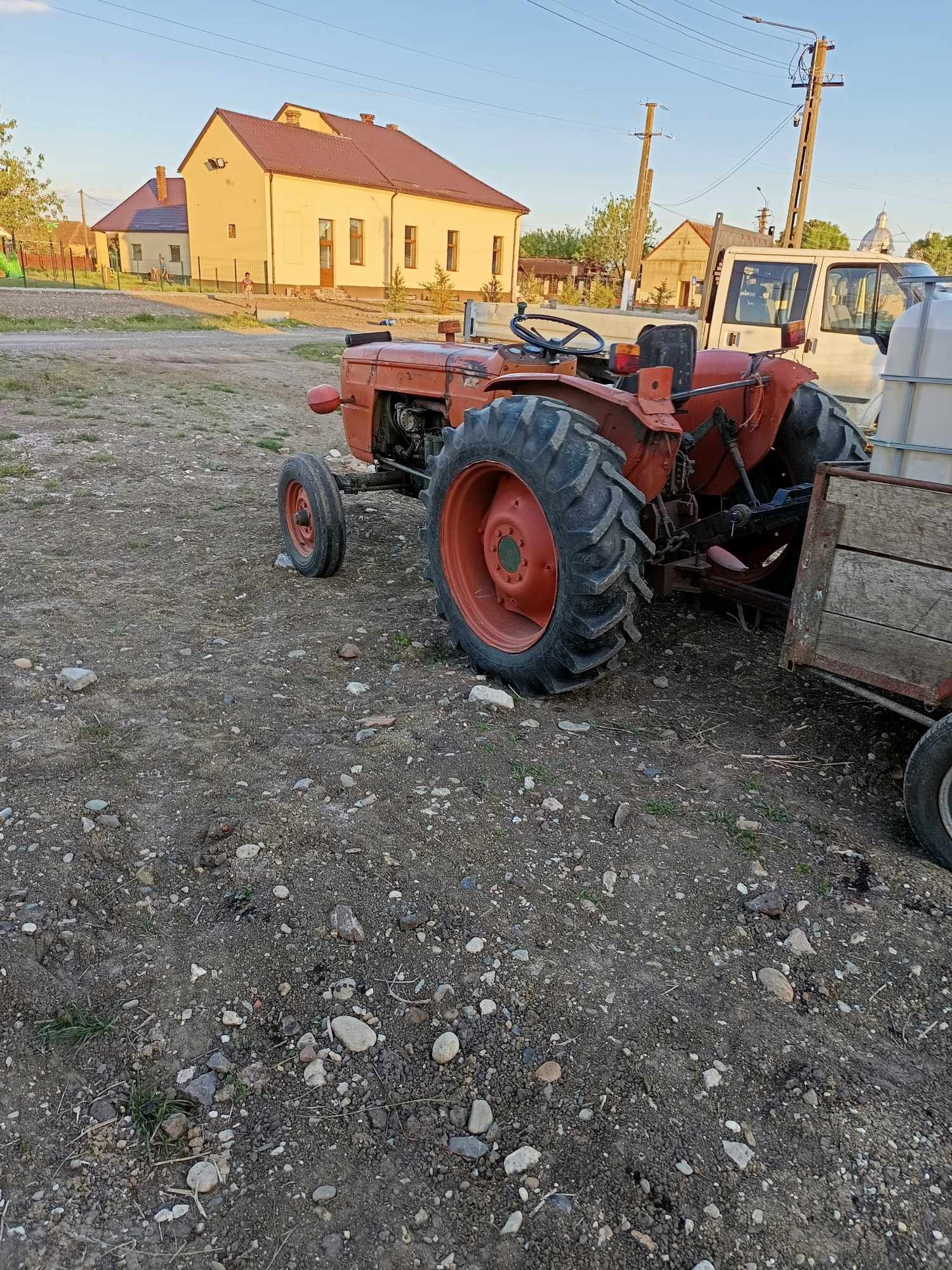 Tractor Fiat 450