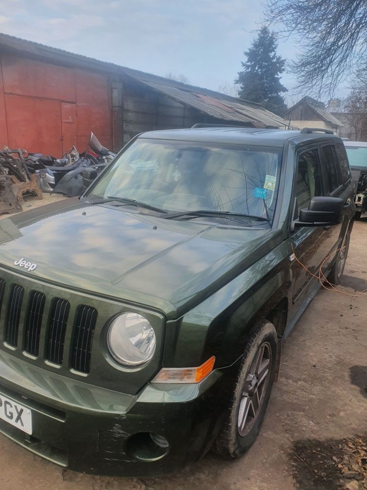 Dezmembrez Jeep Patriot 2.0 CRD 4×4