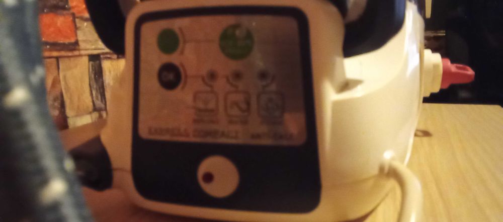 Statie de calcat cu aburi Tefal