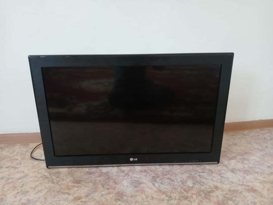 Телевизор сатылады…………