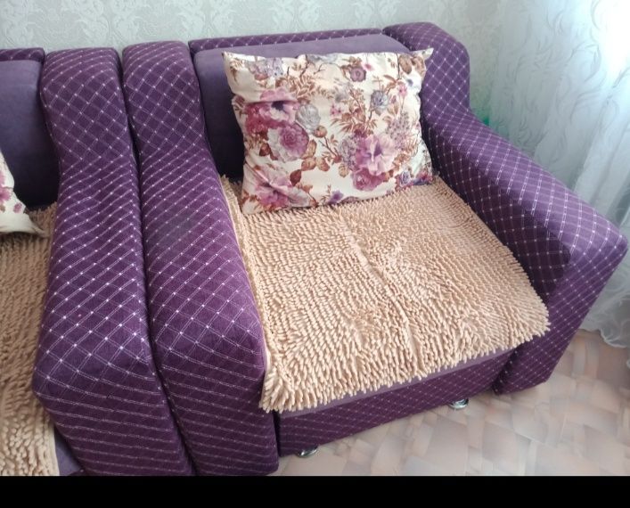 Срочно продам диван 2 кресла