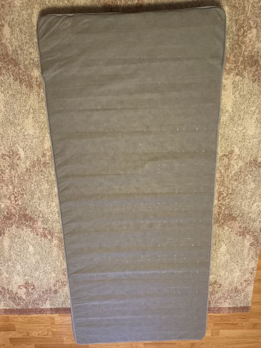 Vand saltea pe arcuri utilizata Ikea 90x200x18