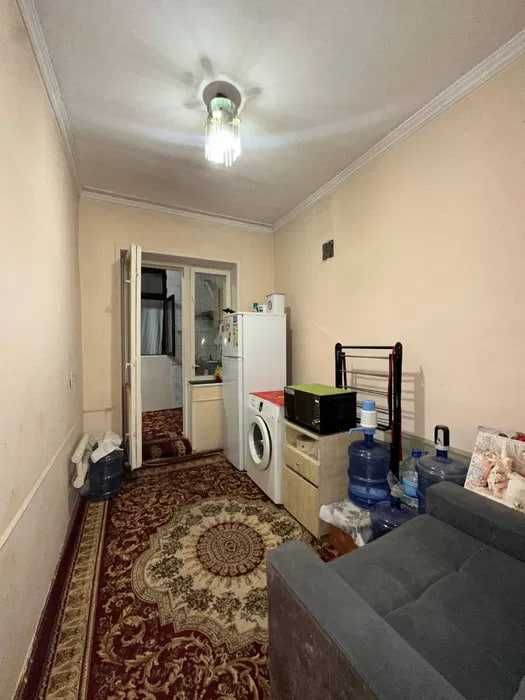 Олмазор тумани Сой буйида 3-хонали уй сотилади