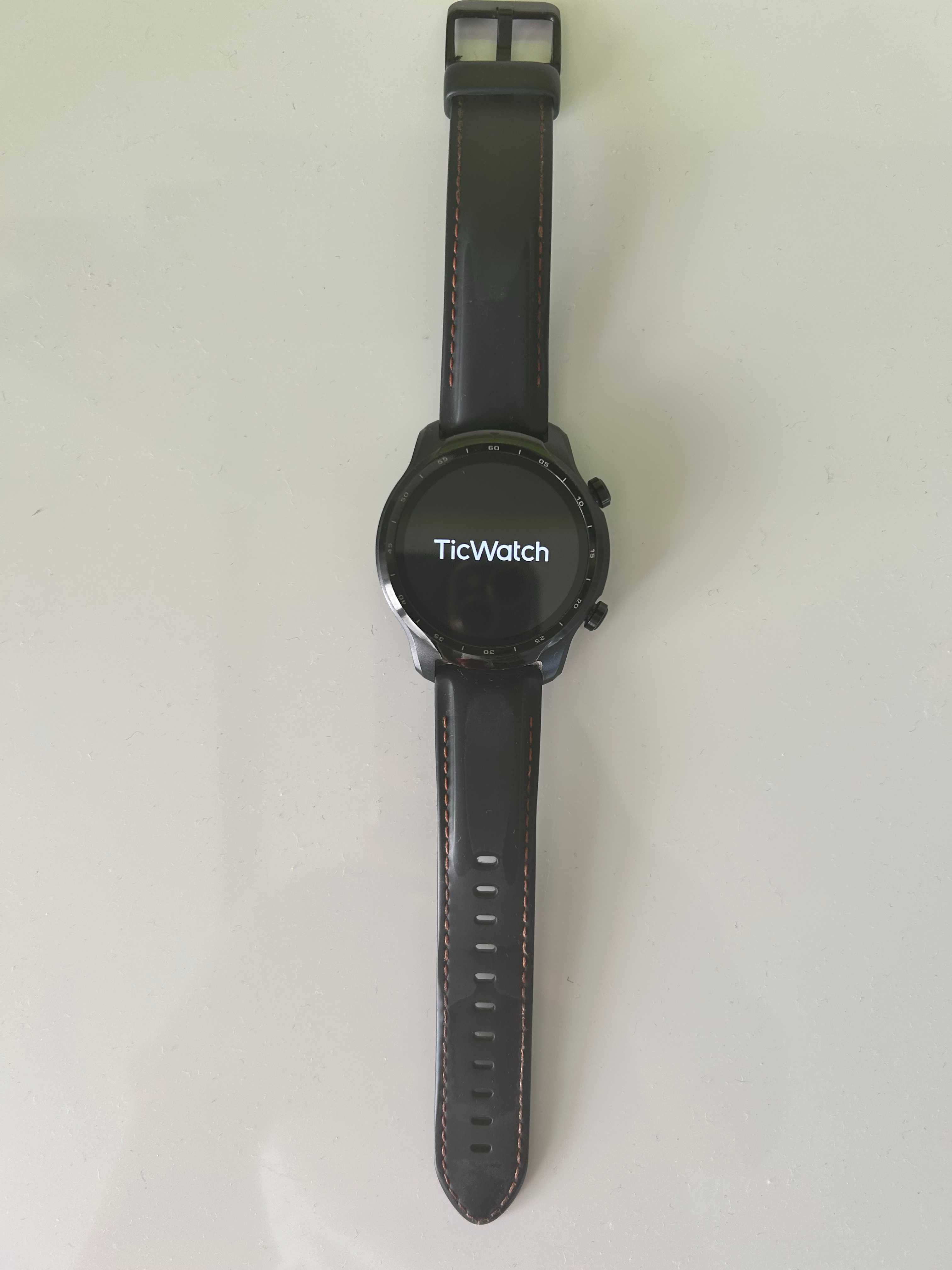 Смарт часовник TICWATCH 3 GPS работещ
