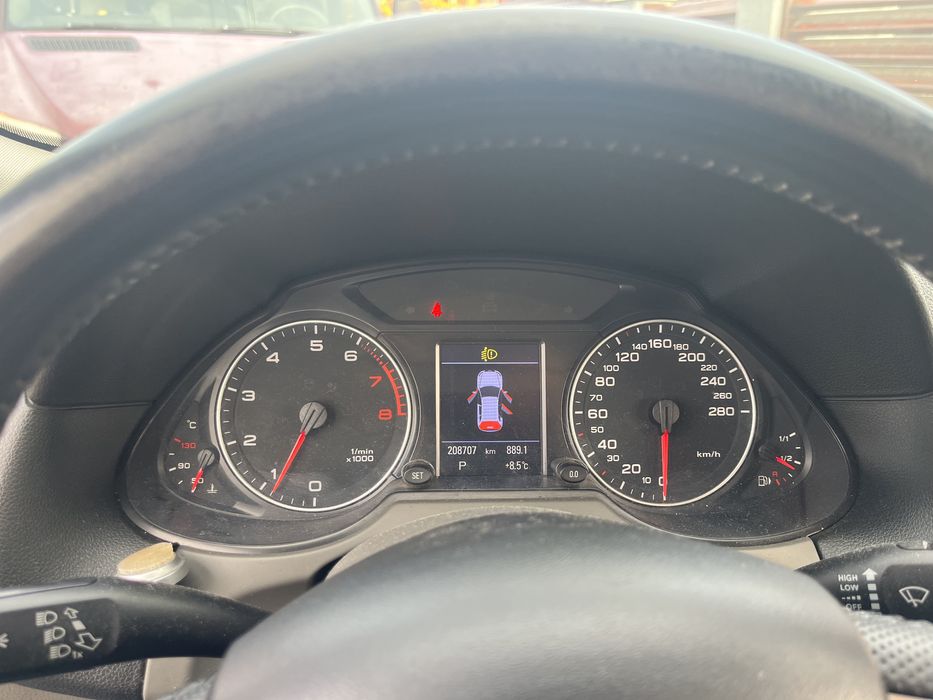 Vand Q5 2.0benzina an2008