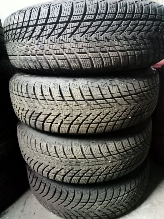 Jante tabla cu cauciucuri iarna Goodyear 195/65/15