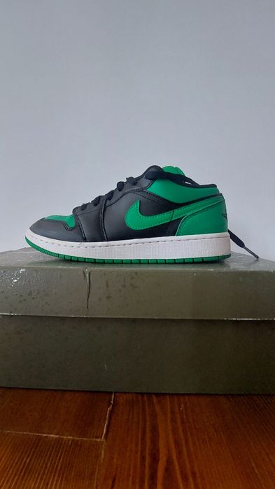 Jordan 1 low " Lucky Green"